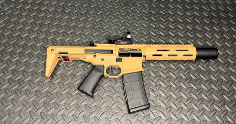 Multi-reticle holographic aiming sight compatible with 20mm rail mounts